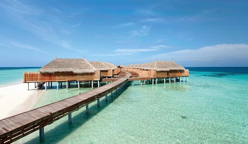 Constance Moofushi-Senior Water Villa overview_4842